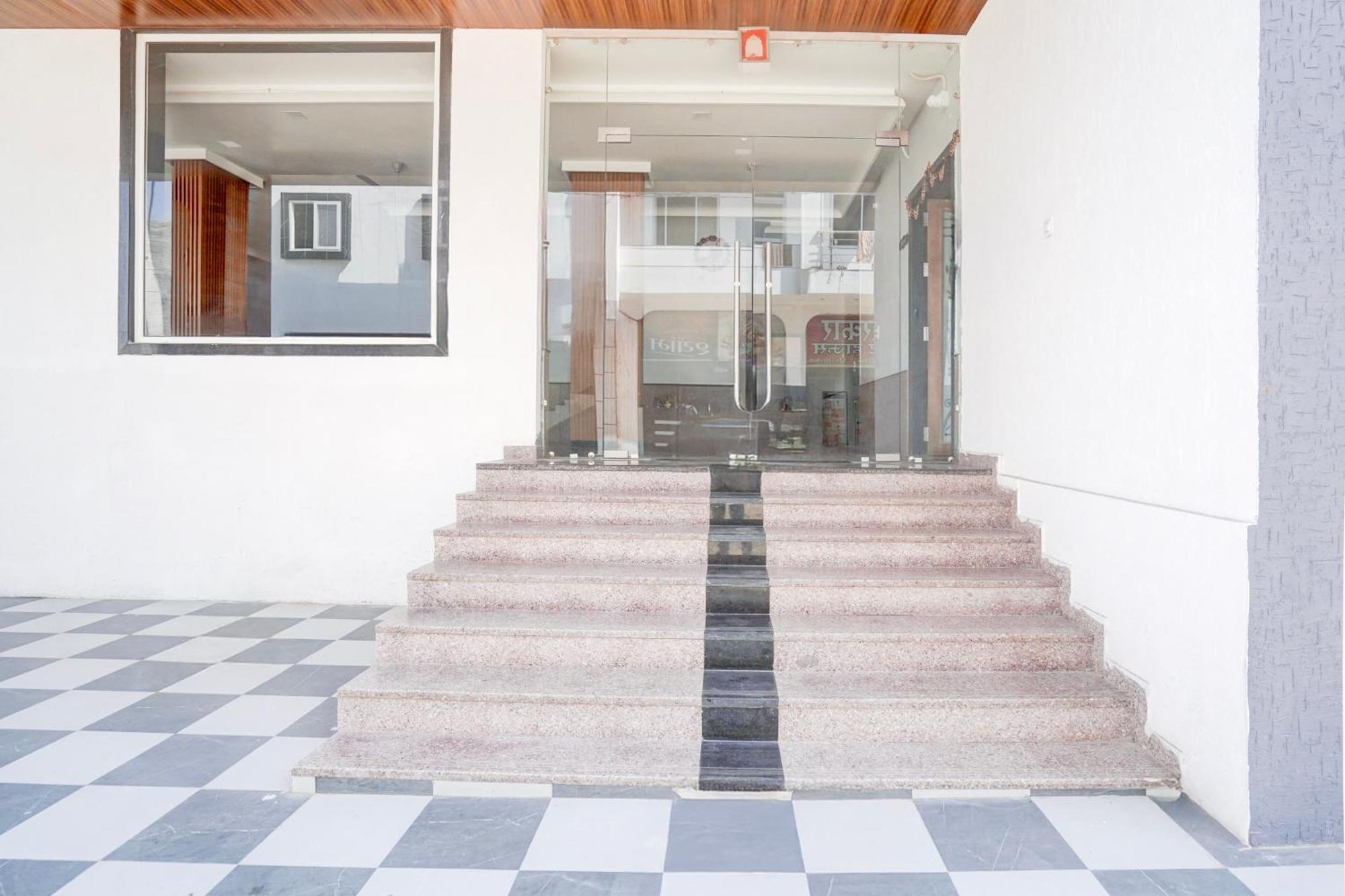Hotel O Shree Gurukripa Khātu Exterior foto